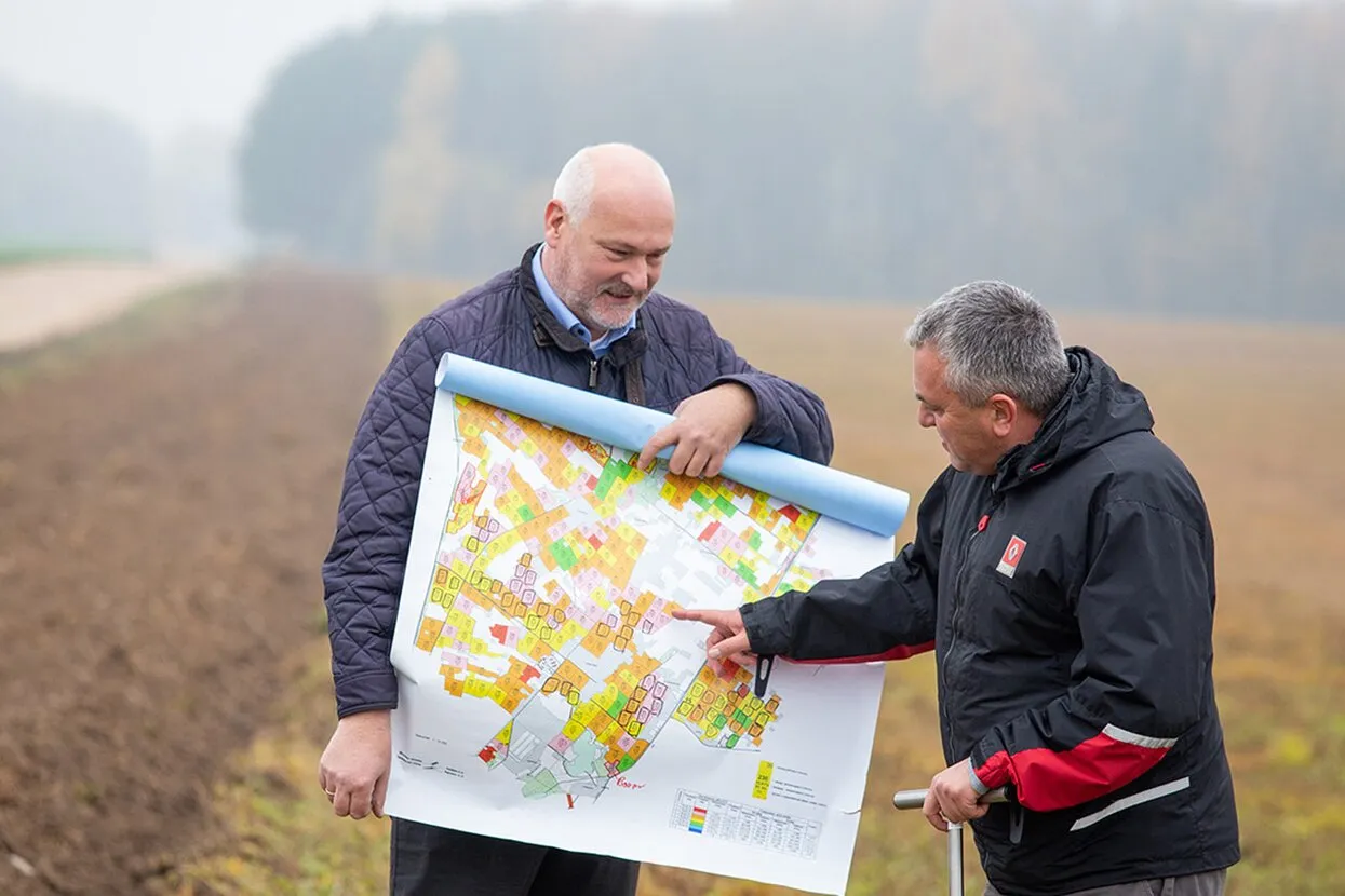 <a href="https://www.sb.by/articles/chem-zhivet-krasavitsa-lida.html" rel="noopener noreferrer" target="_blank">sb.by</a>