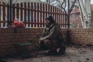 Украинский военный на передовой