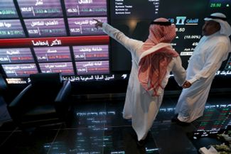 Инвесторы на Саудовской фондовой бирже