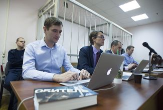 Олег Навальный, Кирилл Полозов, Вадим Кобзев и Алексей Навальный. 21 октября 2014-го