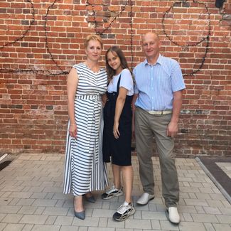 Алексей Ситников с женой Еленой и дочерью Ириной