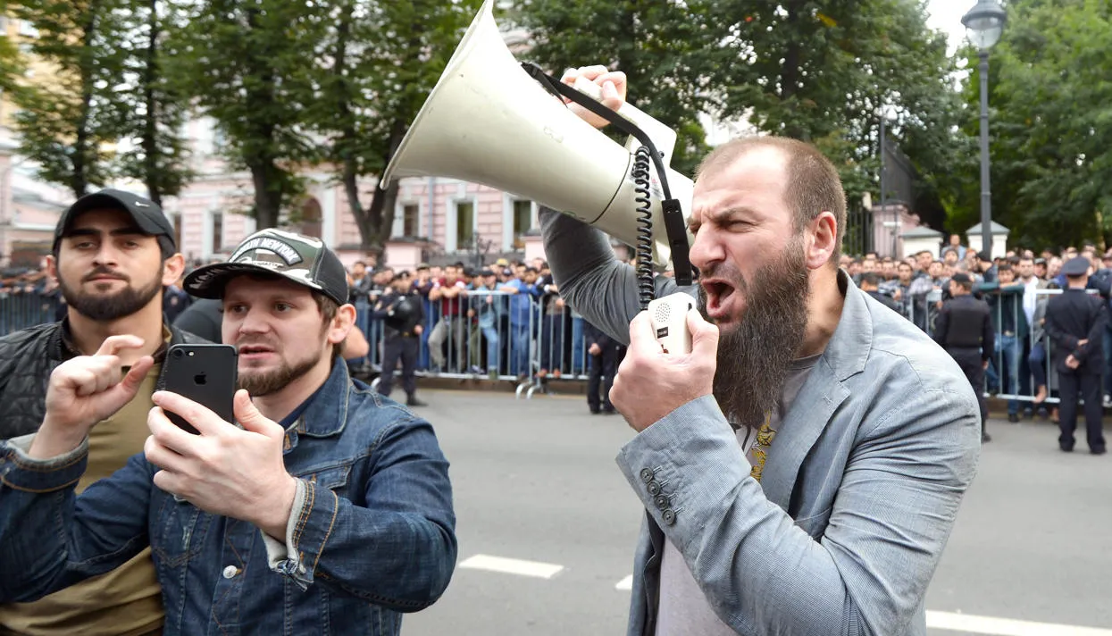 Что протест против притеснения мусульман в Мьянме говорит о ситуации на  Северном Кавказе: Carnegie.ru — Meduza