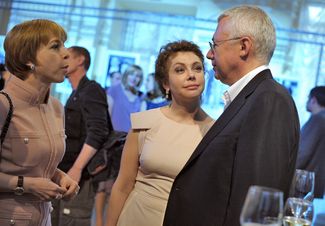Божена Рынска и Игорь Малашенко на приеме в ГУМе. Москва, 24 мая 2012 года