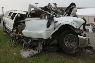 Так выглядел лимузин Ford Excursion после аварии. Скохери, штат Нью-Йорк, 6 октября 2018 года
