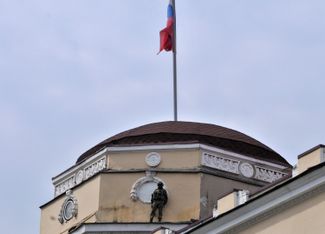 Наемник ЧВК Вагнера на крыше штаба Южного военного округа