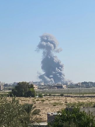 Взрыв от удара по сектору Газа. Октябрь 2023 года